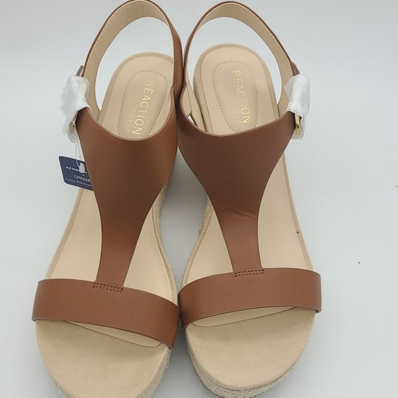 Kenneth Cole Reaction Card Wedge T Strap S… - Picture 3 of 7